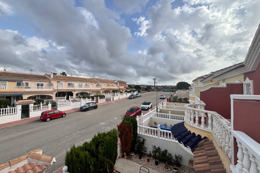 Re-Sale - Townhouse - Benijofar - Monte Azul