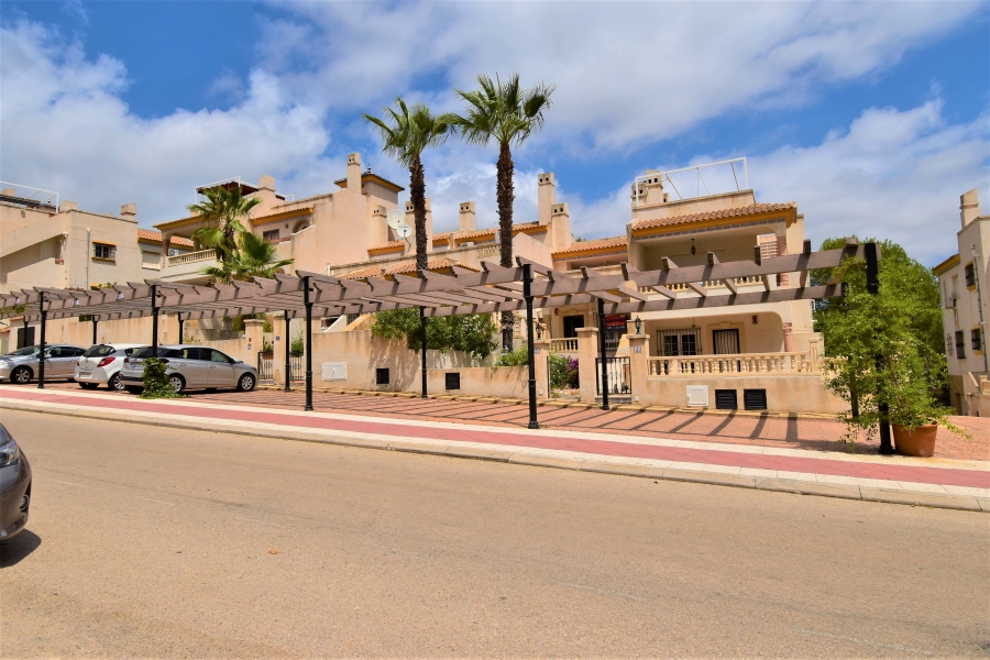 Re-Sale - Bungalow - Orihuela Costa - Las Ramblas