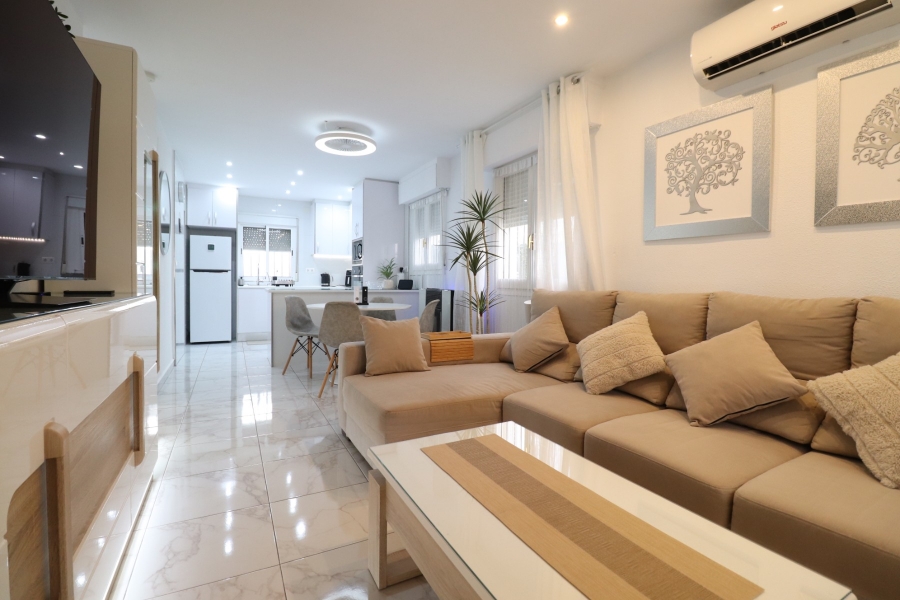 Re-Sale - Detached Villa - Orihuela Costa - La Florida