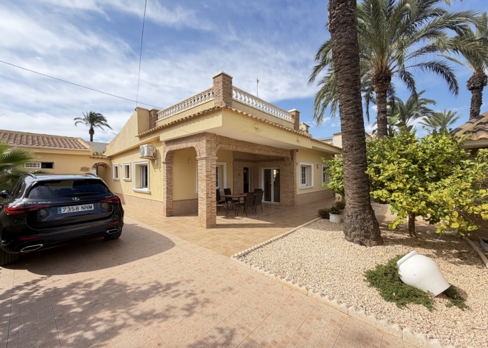 Re-Sale - Detached Villa - Orihuela Costa - Cabo Roig
