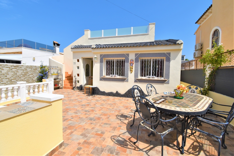 Re-Sale - Detached Villa - Orihuela Costa - Playa Flamenca
