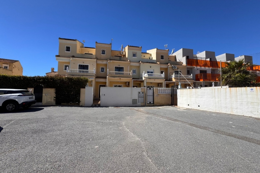 Re-Sale - Townhouse - Orihuela Costa - Lomas de Don Juan
