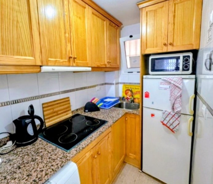 Re-Sale - Apartment - Torrevieja - Torrevieja - Centre