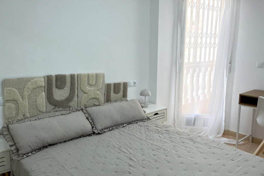 Re-Sale - Apartment - Torrevieja - Torrevieja - Centre