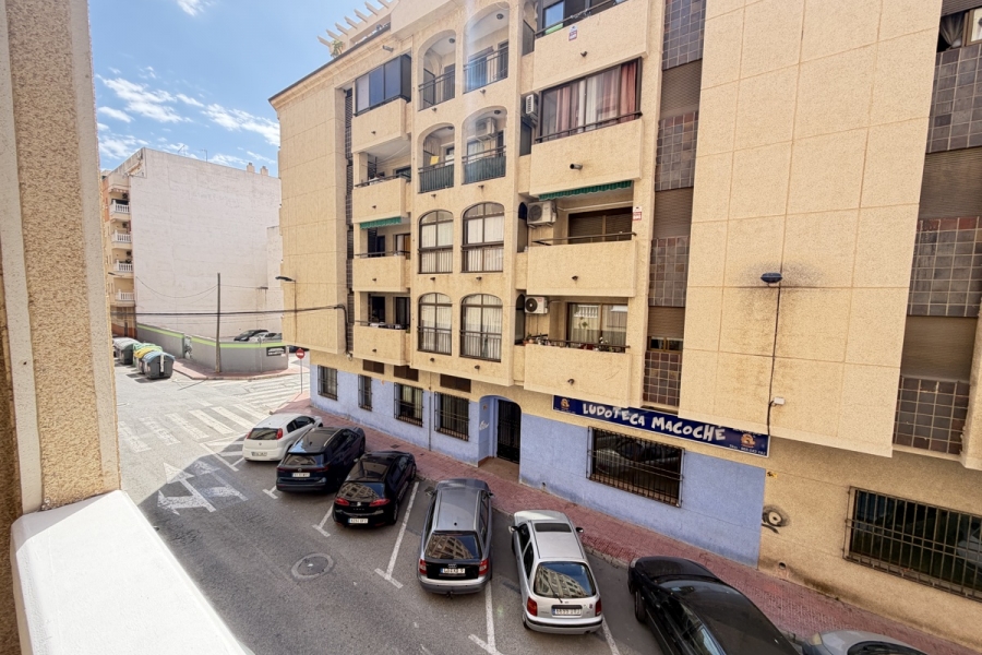 Re-Sale - Apartment - Torrevieja - Torrevieja - Centre