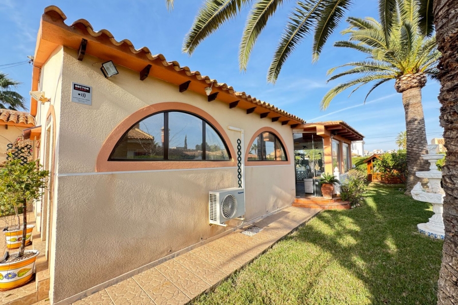 Re-Sale - Detached Villa - Orihuela Costa - Cabo Roig