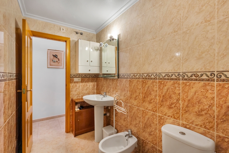 Re-Sale - Apartment - Torrevieja - Playa Los Naufragos
