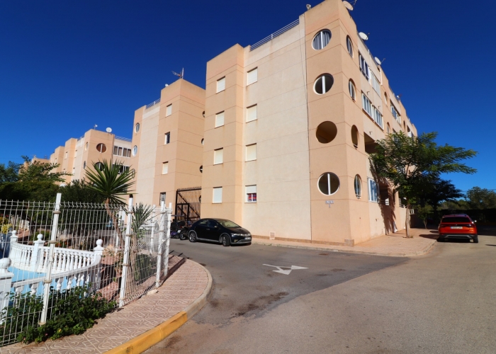 Re-Sale - Apartment - Torrevieja - San Luis