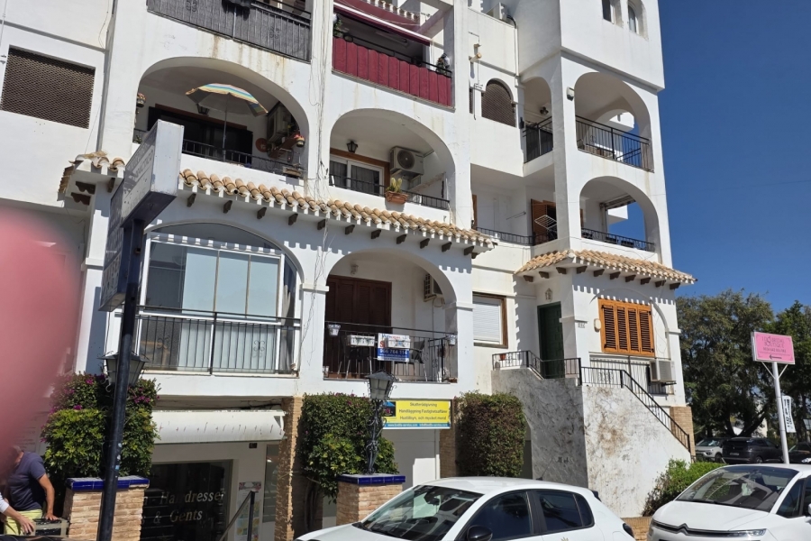 Re-Sale - Apartment - Orihuela Costa - Villamartin