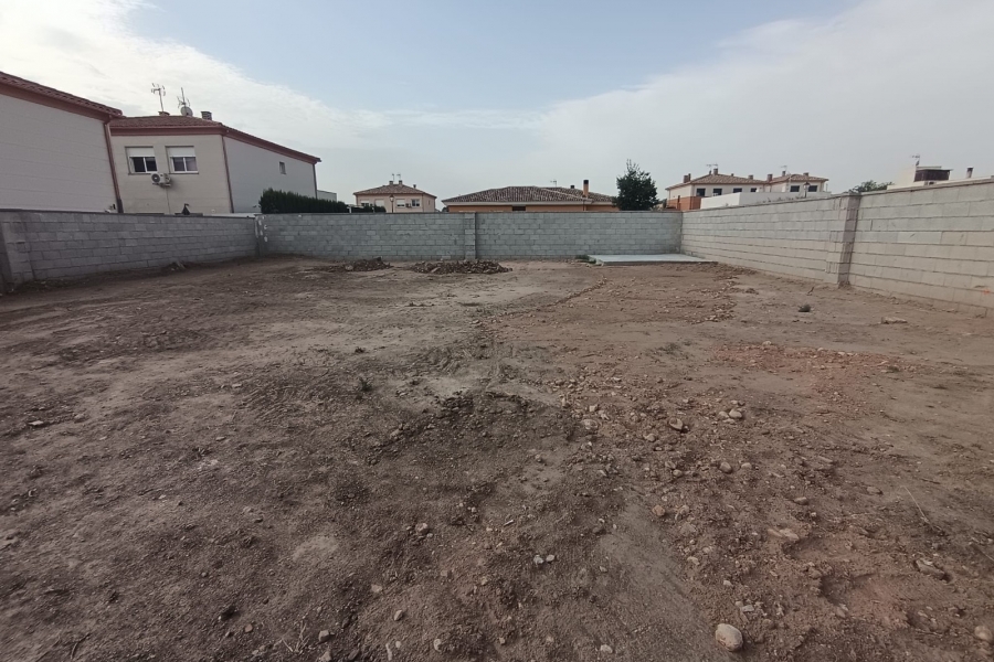 New - land - Salinas - Urban location