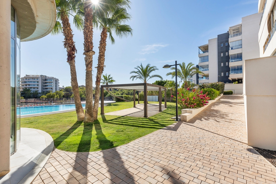 Re-Sale - Apartment - Orihuela Costa - Villamartin