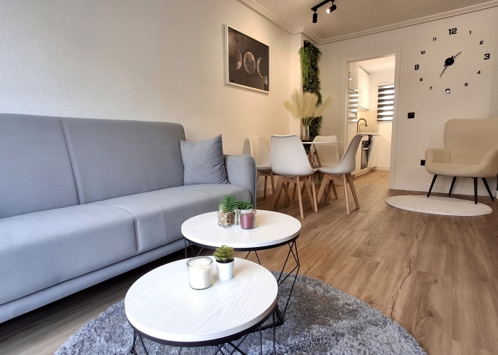 Re-Sale - Apartment - Torrevieja - Torrevieja - Centre