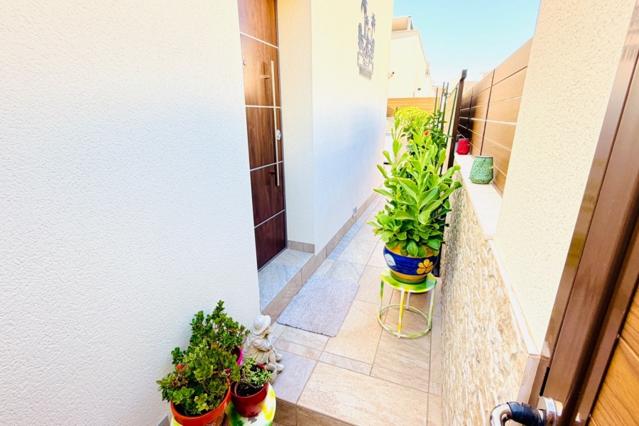Re-Sale - Semi Detached Villa - Los Montesinos - La Herrada
