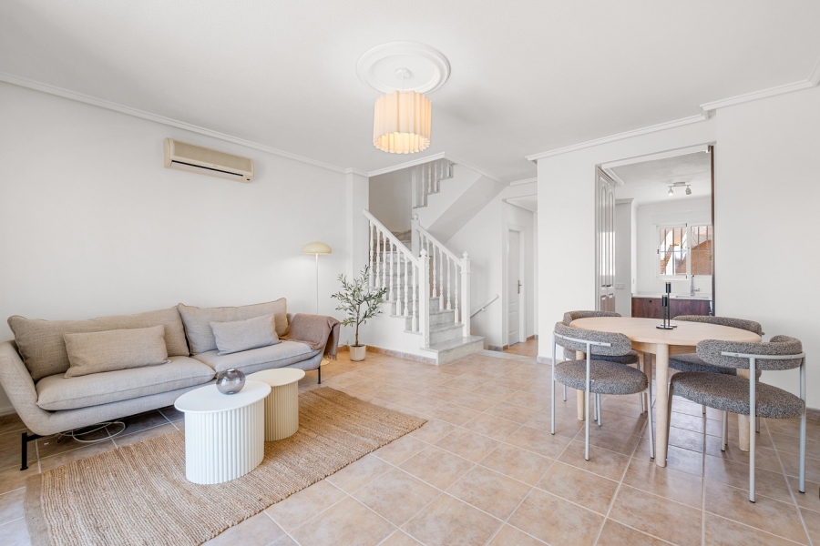 Re-Sale - Semi Detached Villa - Ciudad Quesada - La Marquesa