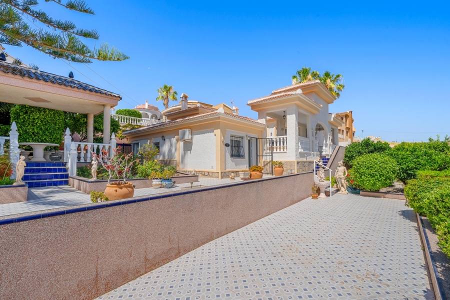 Re-Sale - Detached Villa - Ciudad Quesada - La Marquesa