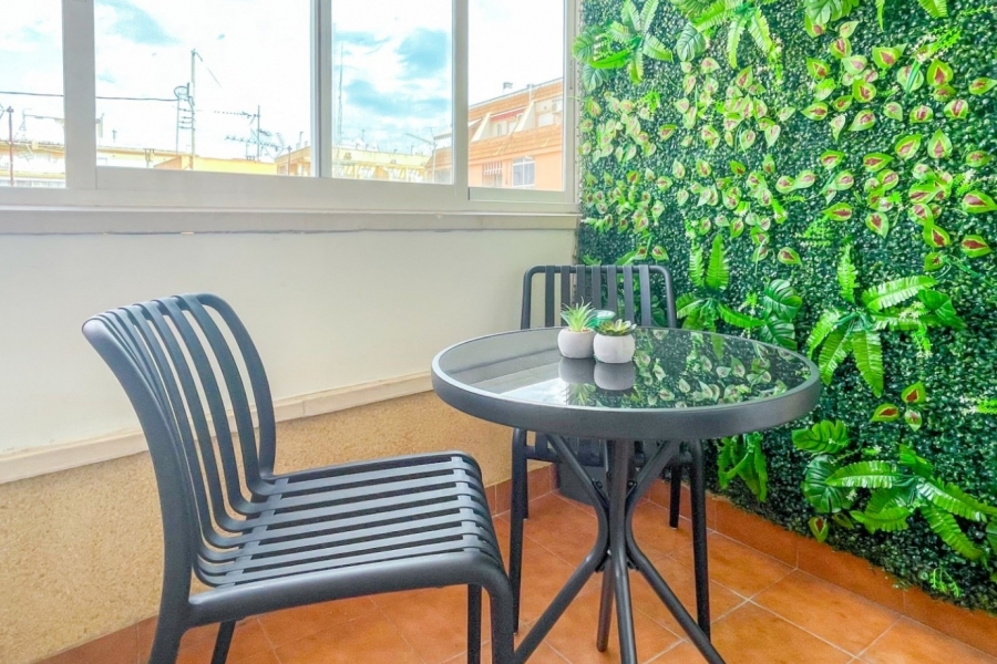 Re-Sale - Apartment - Torrevieja - Torrevieja - Centre