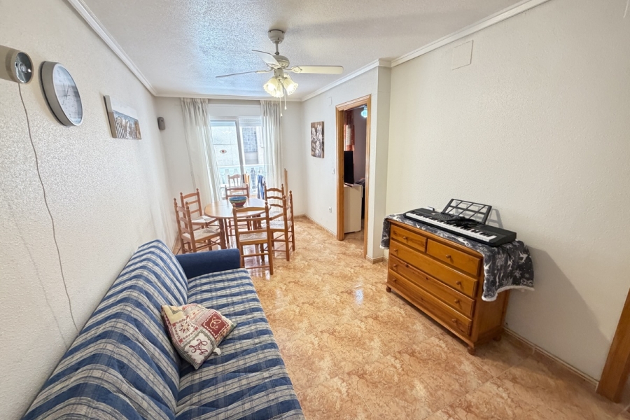Re-Sale - Apartment - Torrevieja - Torrevieja - Centre