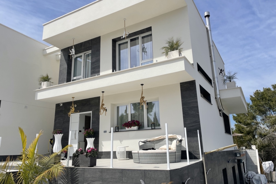 Re-Sale - Detached Villa - Torrevieja - Los Balcones