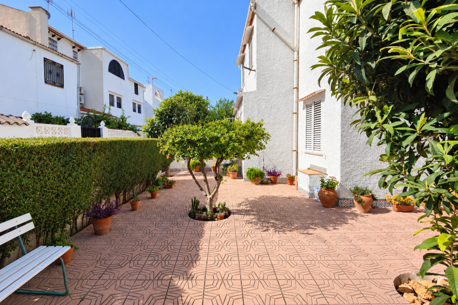 Re-Sale - Townhouse - Torrevieja - Torrevieja - Centre