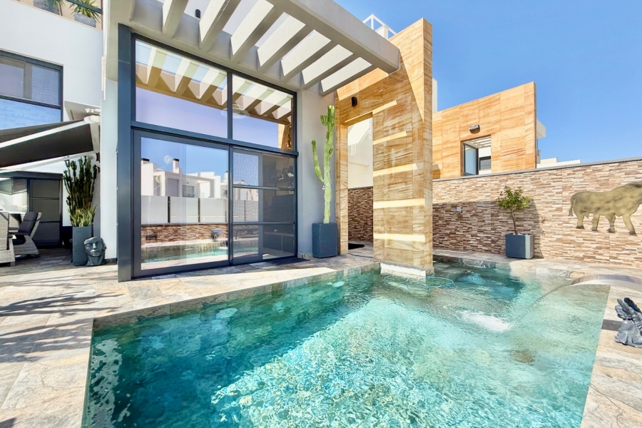 Re-Sale - Detached Villa - Orihuela Costa - Lomas de Cabo Roig