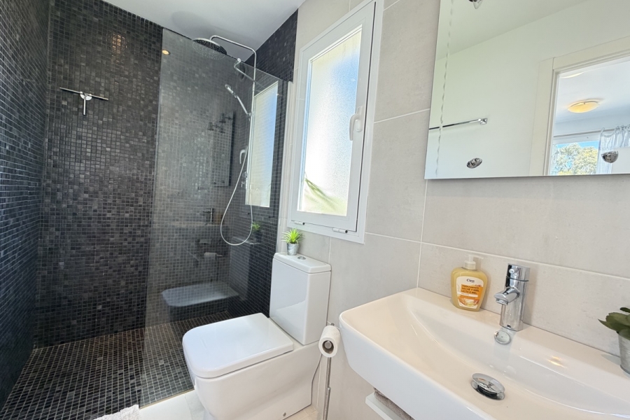 Re-Sale - Detached Villa - Orihuela Costa - Mil Palmeras