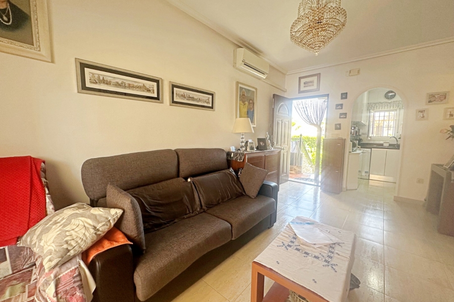Re-Sale - Apartment - Torrevieja - Aguas Nuevas