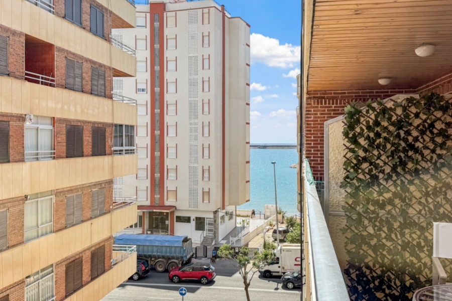 Re-Sale - Apartment - Torrevieja - El Acequión - Los Náufragos