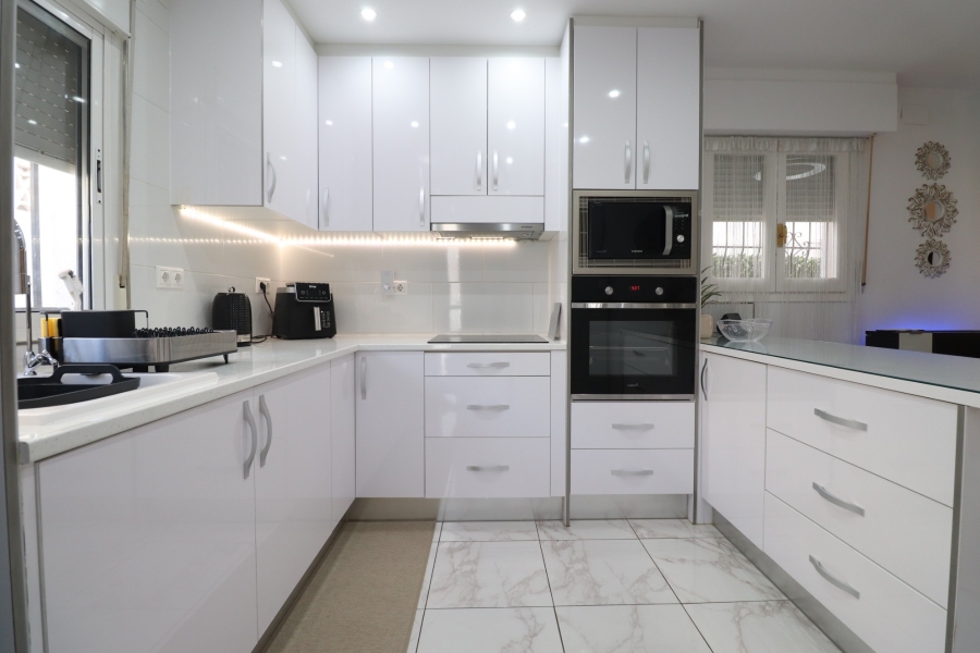 Re-Sale - Detached Villa - Orihuela Costa - La Florida