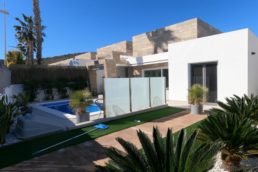 Re-Sale - Detached Villa - Algorfa - La Finca Golf Resort