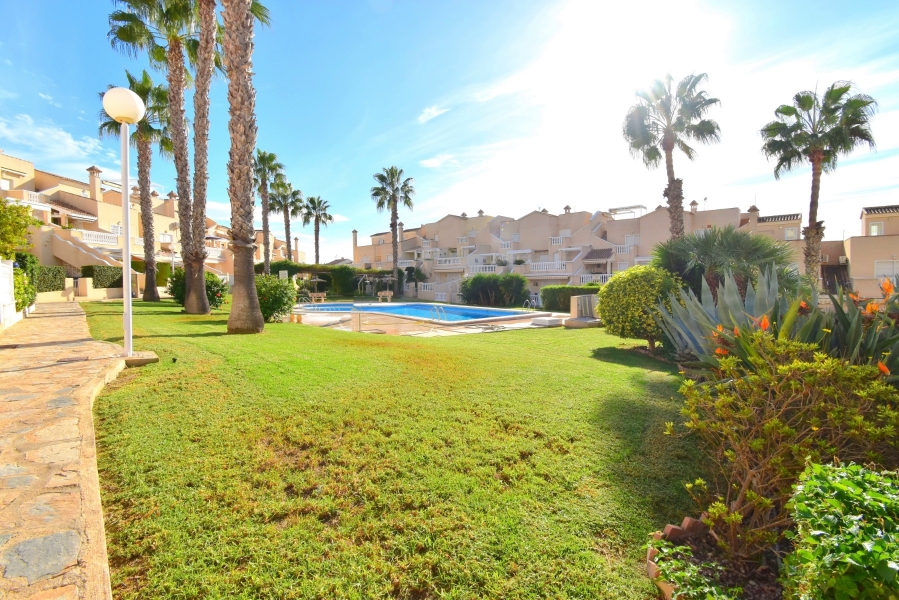 Re-Sale - Semi Detached Villa - Orihuela Costa - Los Altos