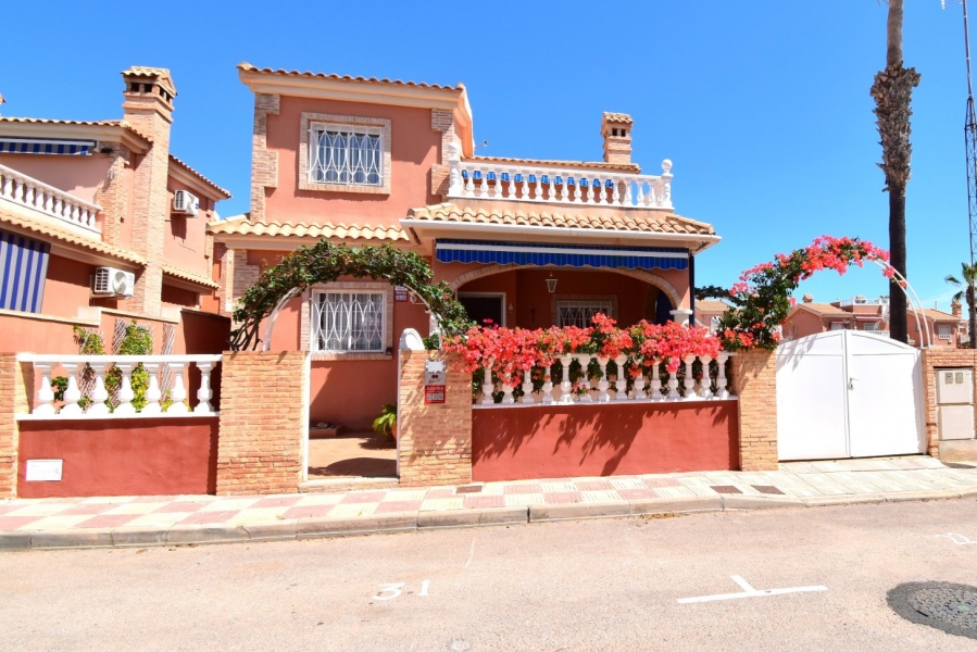 Re-Sale - Detached Villa - Orihuela Costa - Playa Flamenca