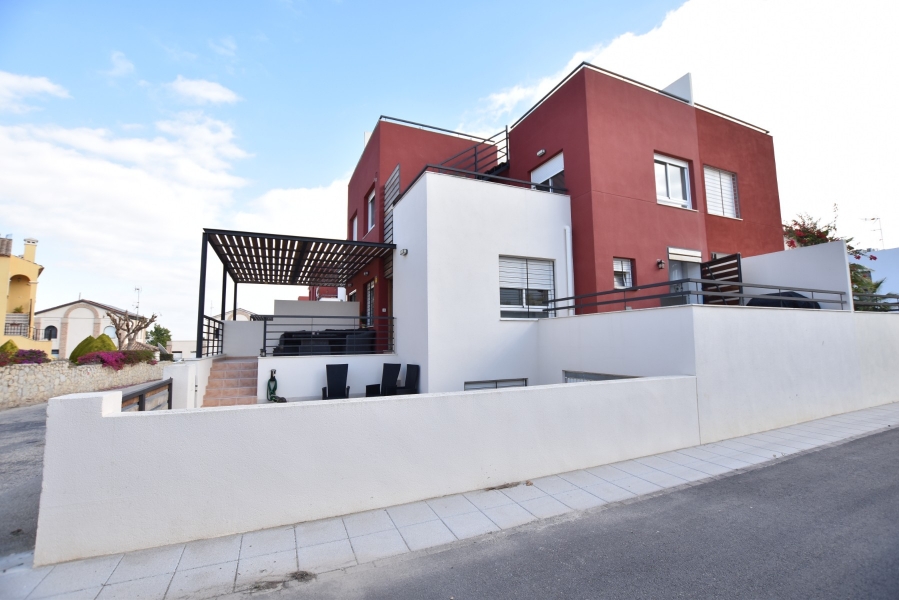 Re-Sale - Detached Villa - Algorfa - La Finca Golf Resort