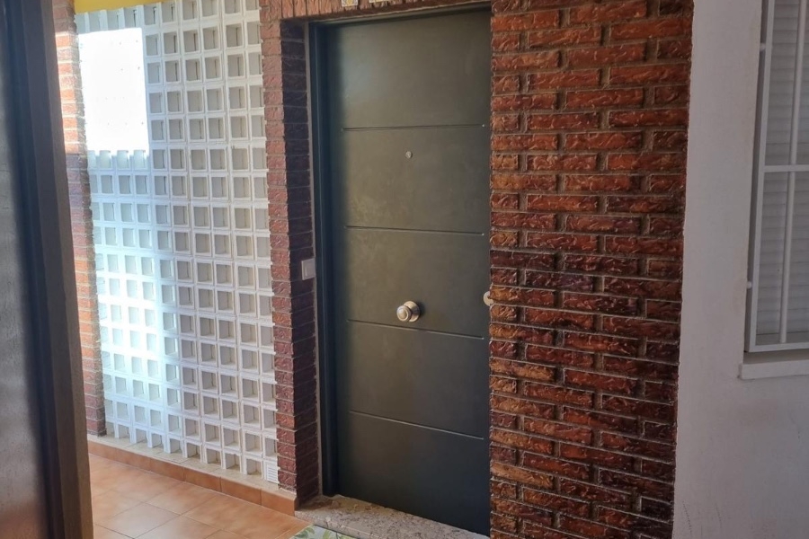 Re-Sale - Apartment - Torrevieja - Playa Los Naufragos
