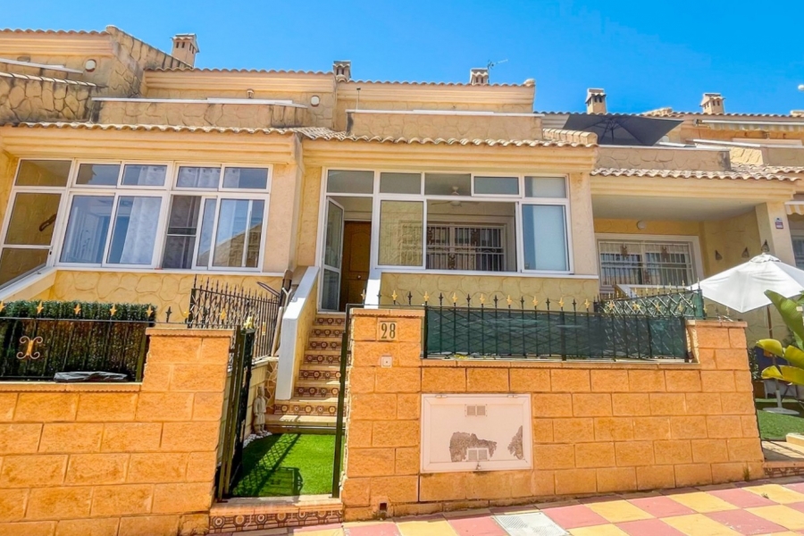 Re-Sale - Townhouse - Orihuela Costa - Punta Prima