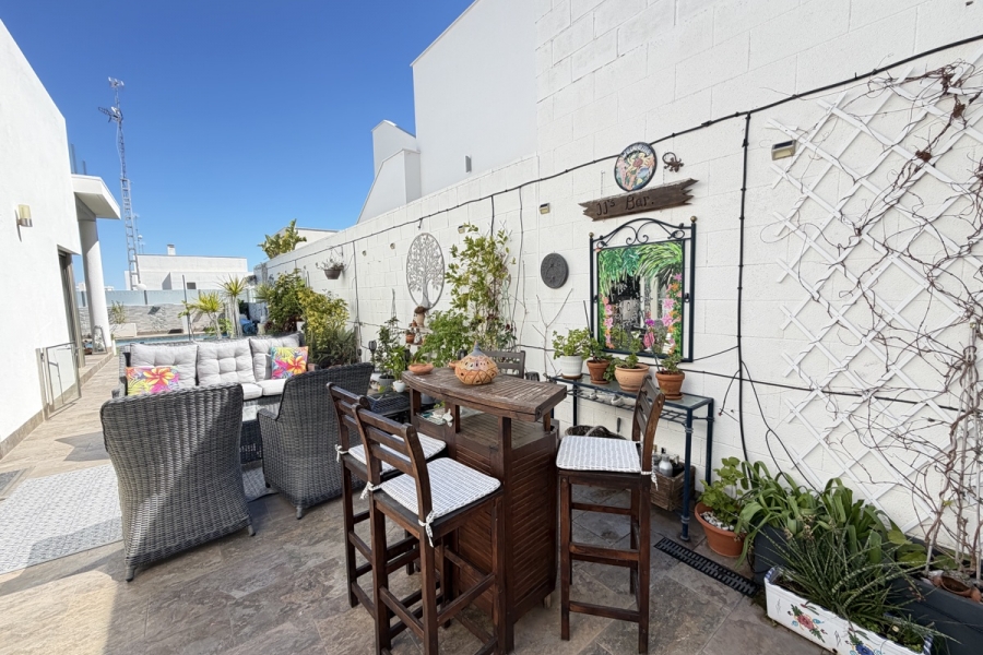 Re-Sale - Detached Villa - Orihuela Costa - Villamartin