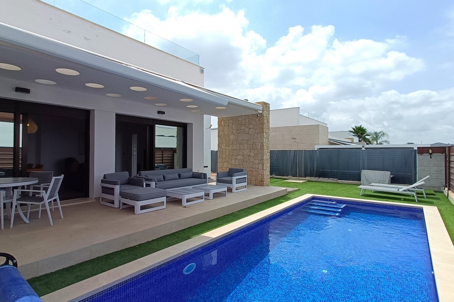 Re-Sale - Detached Villa - Los Montesinos - Entre Naranjos / Vistabella Golf