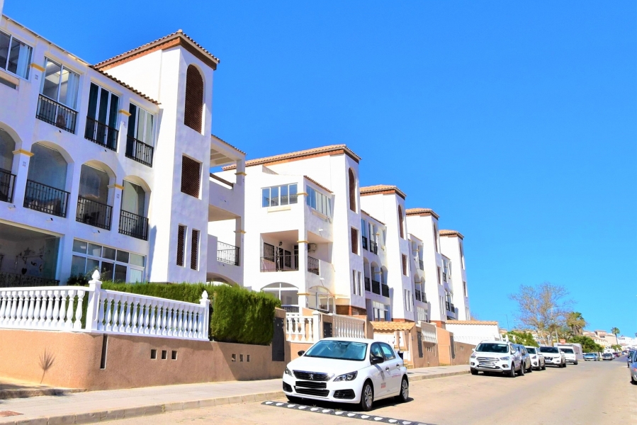 Re-Sale - Apartment - Orihuela Costa - Punta Prima