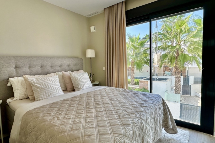 Re-Sale - Detached Villa - Orihuela Costa - Lomas de Cabo Roig