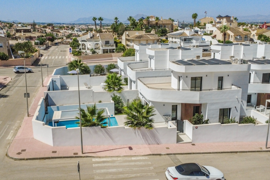 Re-Sale - Detached Villa - Ciudad Quesada - Pueblo Lucero