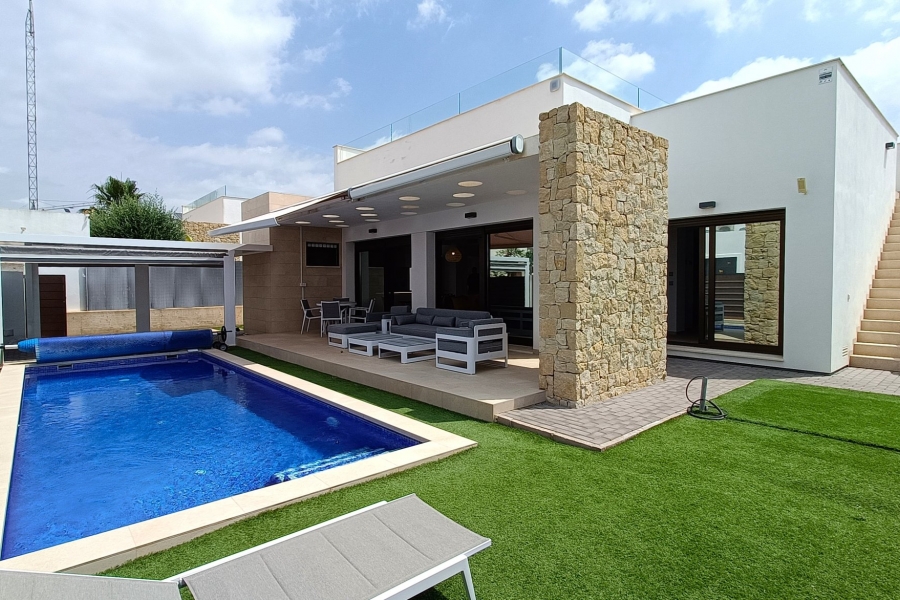Re-Sale - Detached Villa - Los Montesinos - Entre Naranjos / Vistabella Golf