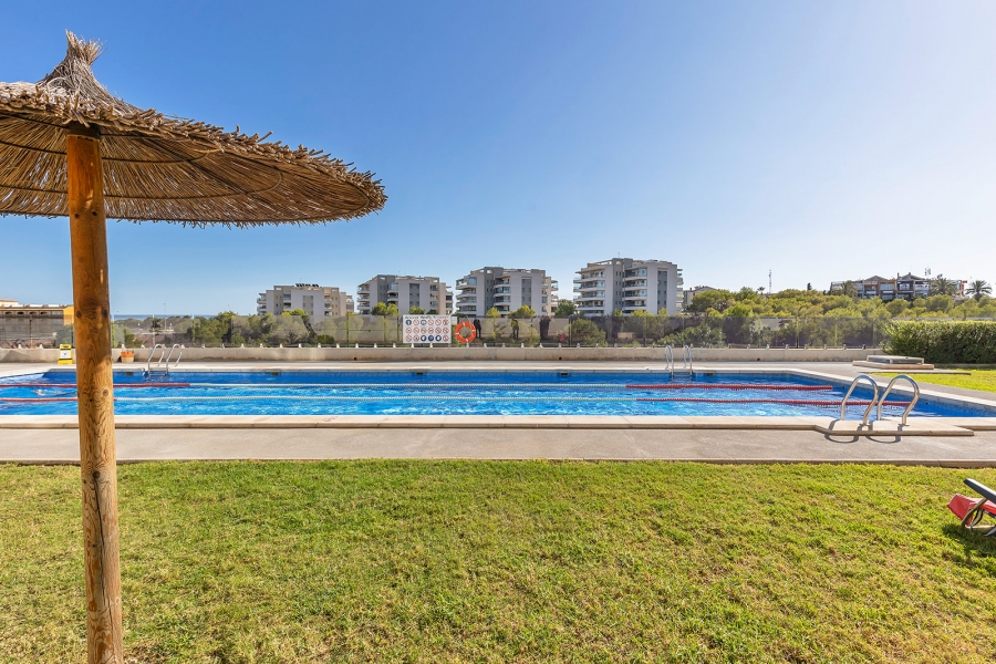 Re-Sale - Apartment - Orihuela Costa - Villamartin
