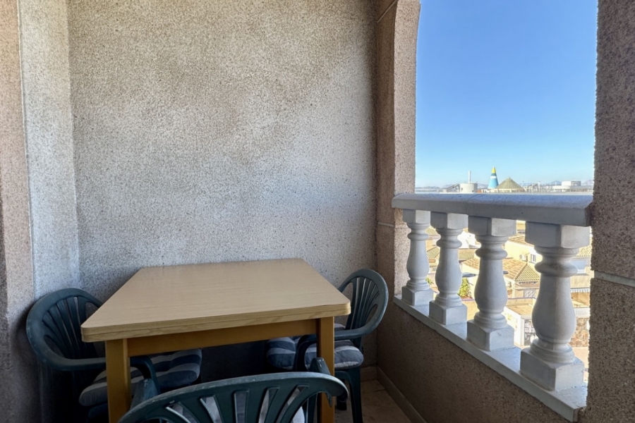 Re-Sale - Apartment - Torrevieja - Torrevieja - Centre