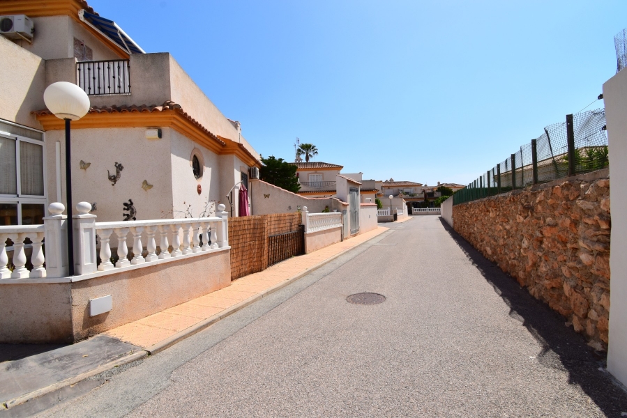 Re-Sale - Quad Villa - Orihuela Costa - Playa Flamenca