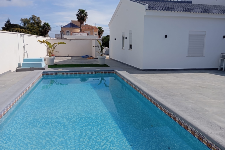 Re-Sale - Detached Villa - Orihuela Costa - Lomas de Cabo Roig