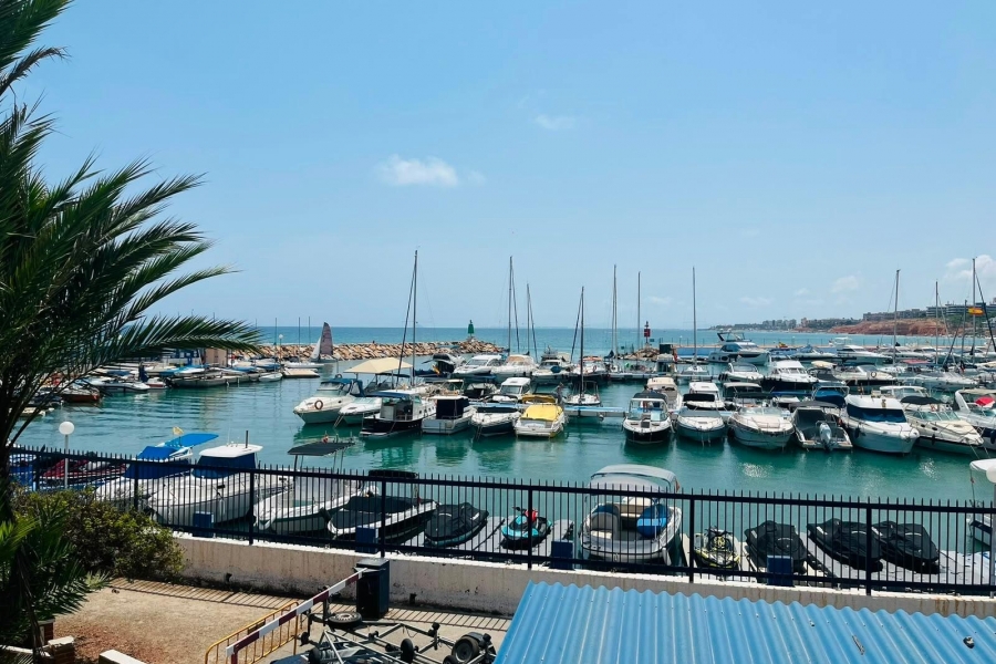 Re-Sale - Apartment - Orihuela Costa - Dehesa de Campoamor