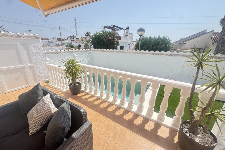 Re-Sale - Detached Villa - Orihuela Costa - Villamartin