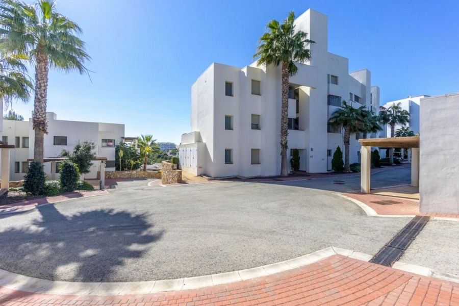 Re-Sale - Apartment - Las Colinas Golf Resort