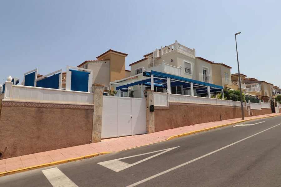 Re-Sale - Detached Villa - Algorfa - Montebello