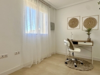 Re-Sale - Apartment - Torrevieja - Torrevieja - Centre