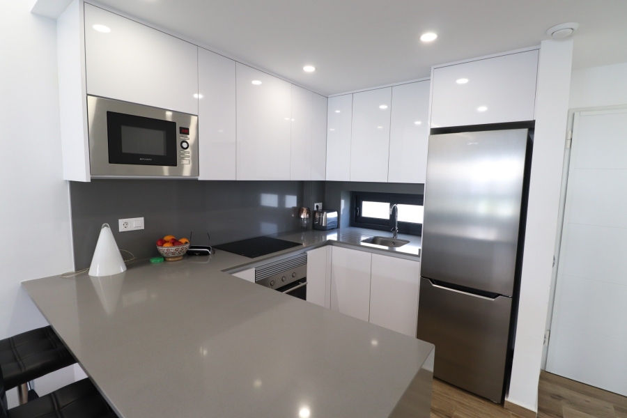 Re-Sale - Apartment - Orihuela Costa - Villamartin